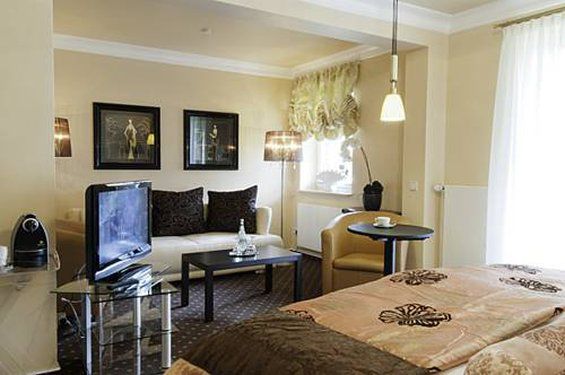 Amethyst Hotel Garni Lueneburg Deutsch Evern Esterno foto