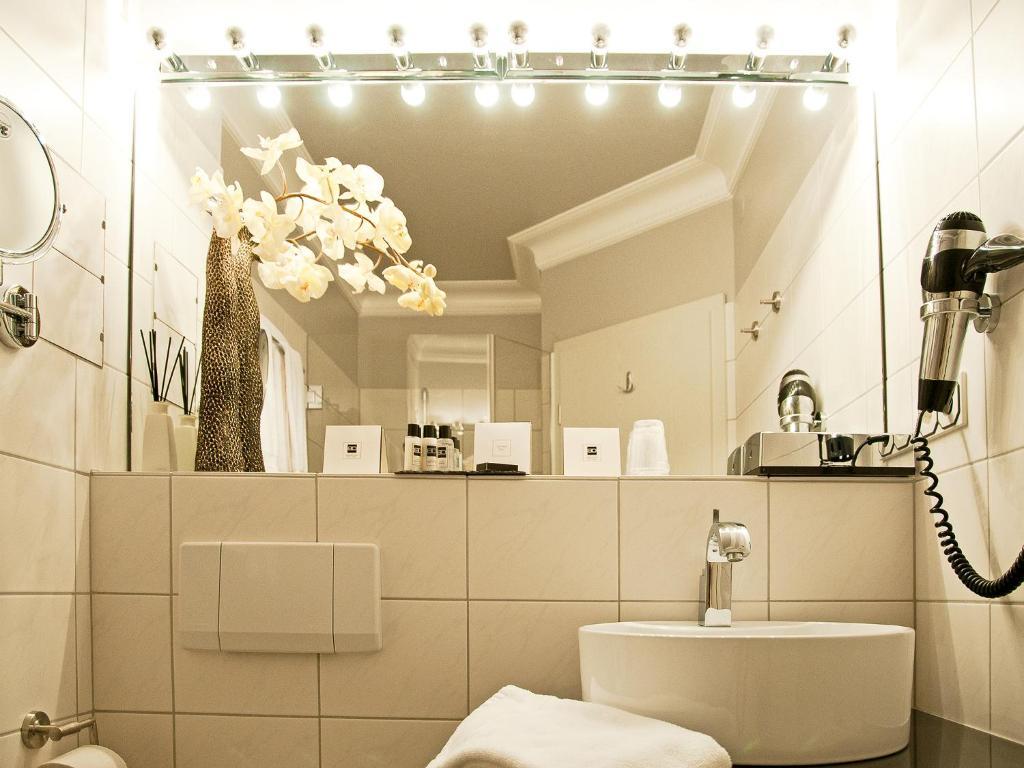Amethyst Hotel Garni Lueneburg Deutsch Evern Camera foto
