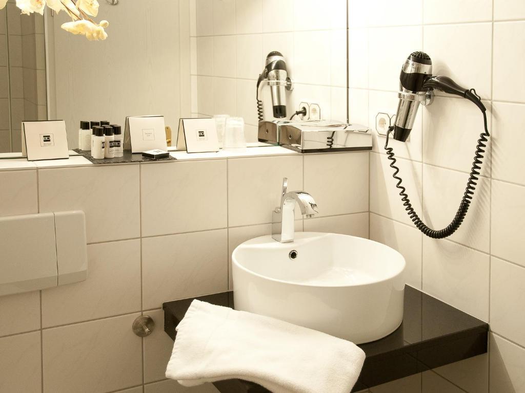 Amethyst Hotel Garni Lueneburg Deutsch Evern Camera foto